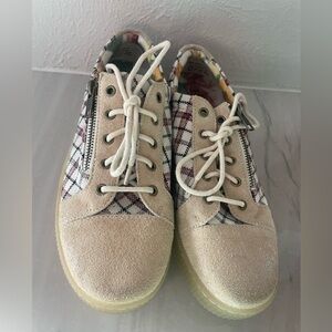 Women's BORN Tamara Plaid Checkered Leather Zip Sneakers Shoes-Tan-Size 8.5